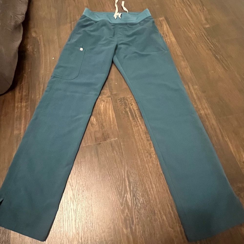 Scrub pants